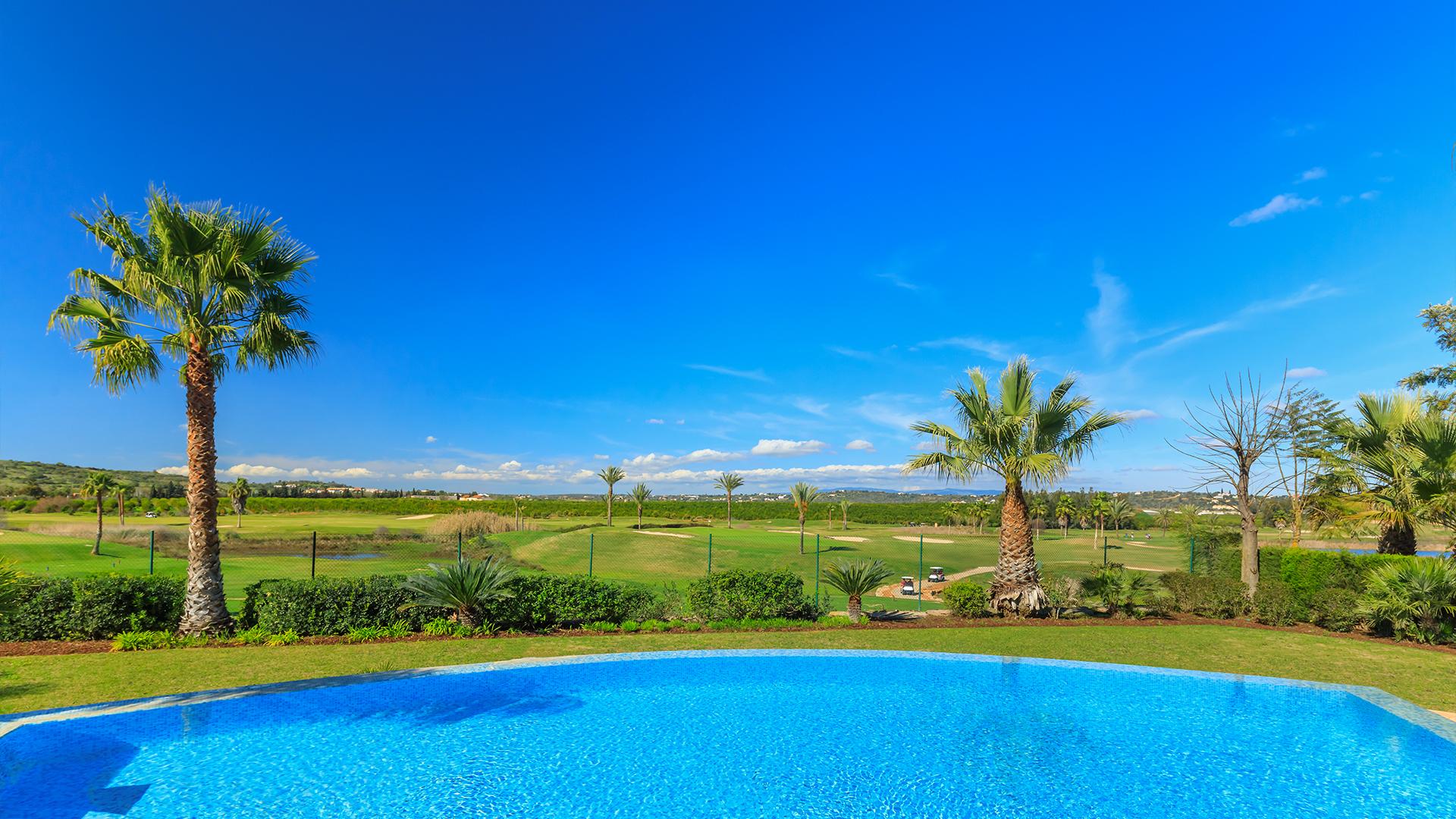 10% off accommodation!