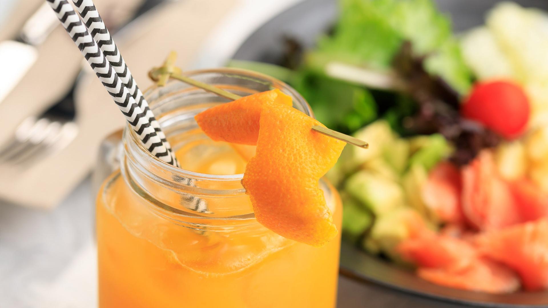 Siempre a su servicio.